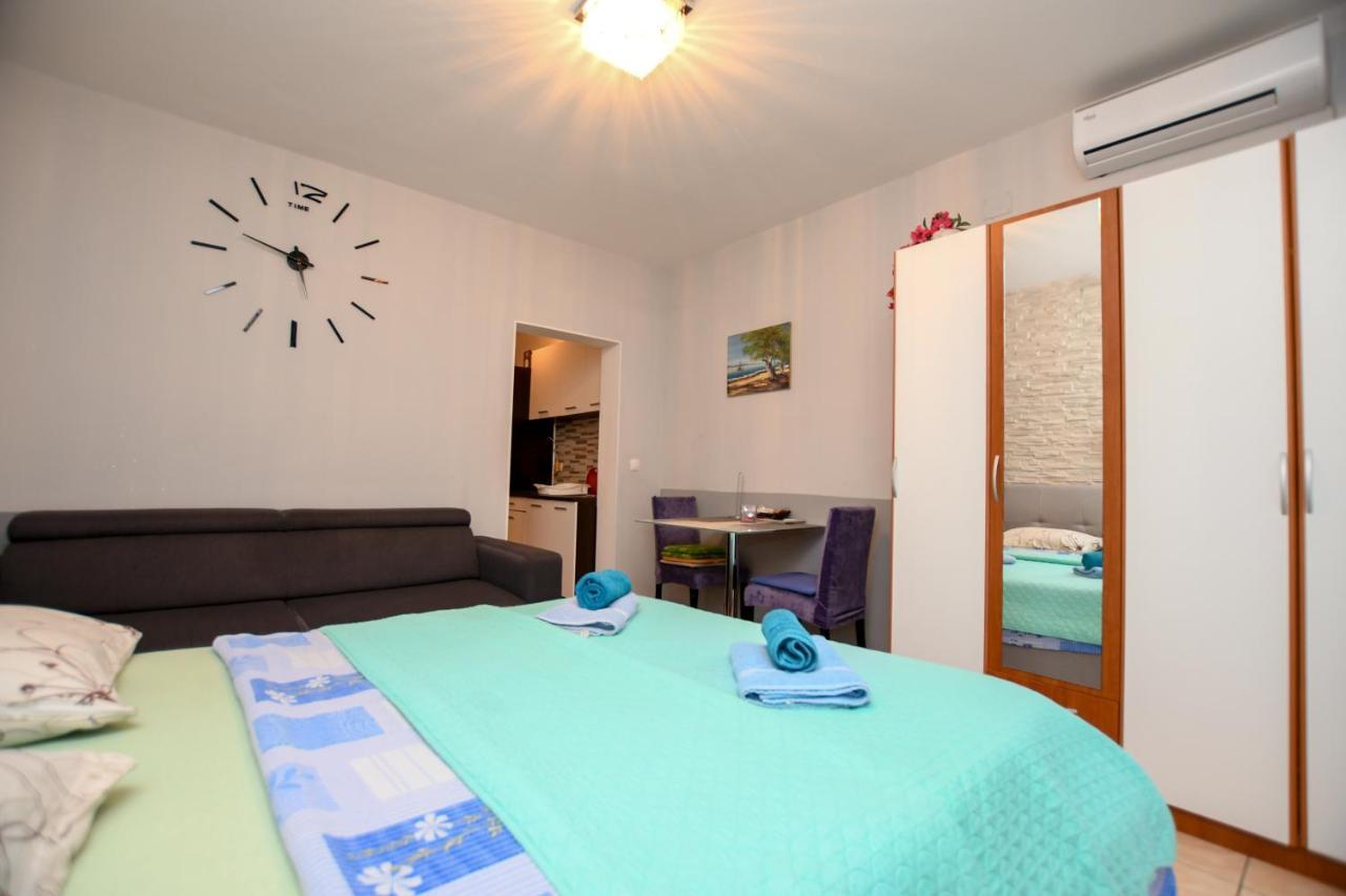Apartment Camelia Poreč Eksteriør bilde